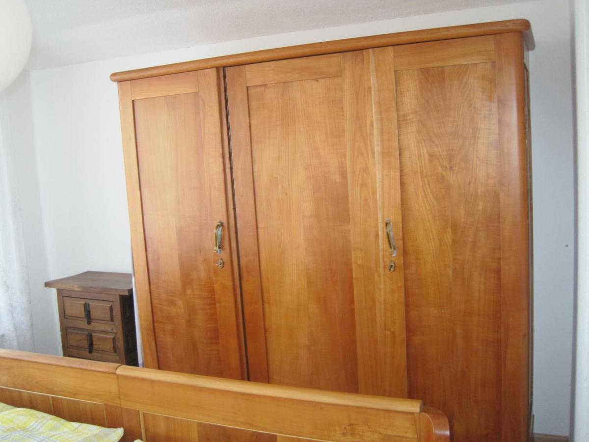 Haus Am Weinberg Apartment Erzingen Bagian luar foto